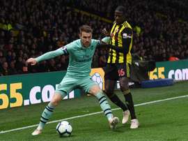 Foster y Deeney aplanan el camino a la victoria del Arsenal. EFE