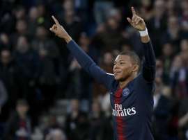 Kurzawa a dévoilé le maillot du PSG face à Monaco. EFE/Archivo