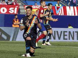 Javi Guerra podría sustituir a Raúl de Tomás. EFE/Archivo