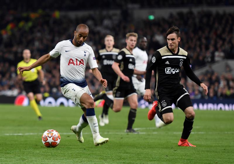 ajax tottenham line up