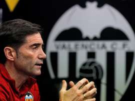 Marcelino descartó un marcaje al hombre a Messi. EFE