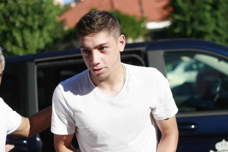 Otra Baja Mas En El Madrid Valverde Out Besoccer