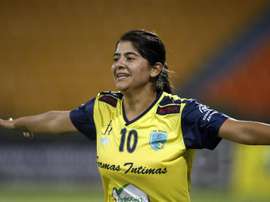 Las jugadoras colombianas, emocionadas ante la tercera Liga femenina. EFE