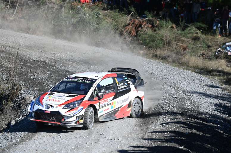El piloto Ott Tanak del equipo Toyota Gazoo Racing compite en la segunda jornada del Rally de Chile 2019 este sábado en Concepción (Chile). EFE