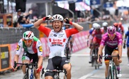 El ciclista australiano Caleb Ewan Lotto Soudal team (c). EFE/Archivo