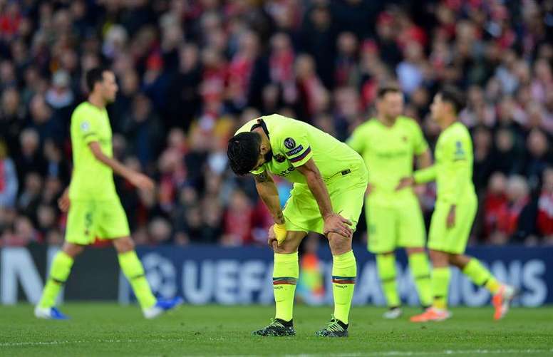 El Barcelona afrontará grandes cambios tras un año extraño en el que pasó del todo a casi nada. EFE