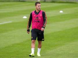 Assim vêm Hazard os seus novos companheiros. EFE