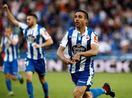 Goleador ante el Córdoba, Pedro motiva a sus compañeros. EFE