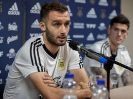 Pezzella confía en el liderazgo de Leo Messi. EFE