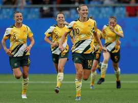 Australia remontó y venció a Brasil. EFE