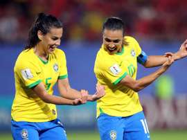 Marta ya se pintó los labios ante Italia. EFE