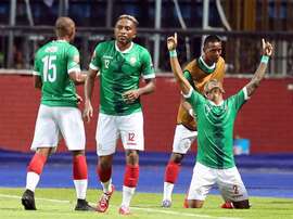 Los primeros tres para soñar con los octavos en su primera vez. EFE