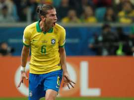 Première offre pour Filipe Luis. EFE/José Méndez