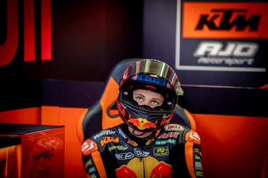 El piloto español Marc Márquez durante el Gran Premio de los Países Bajos en el circuito TT Assen (Holanda). EFE