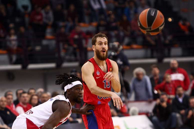 El base español Sergio Rodríguez deja el CSKA de Moscú tras dos exitosas temporadas, anunció hoy oficialmente el club moscovita. EFE/EPA/Georgia Panagopoulou