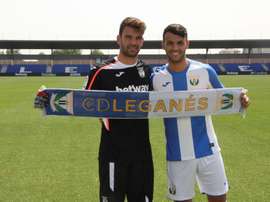 Juan Soriano y Álex Martín, presentados en Butarque. EFE/CarlosMateos