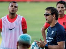 Roque Mesa y Sergi Gómez ya no entrenan: sus salidas, inminentes. EFE