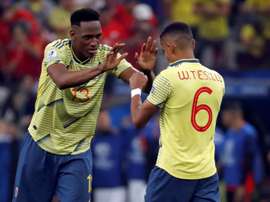 Yerry Mina defendió a Tesillo. EFE