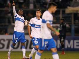 'Cruzados' mantiene la primera plaza. EFE