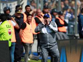 Maradona vive vitória em estreia como técnico. EFE/Demian Alday Estévez