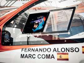 Imagen facilitada por Petgar consulting. El español Fernando Alonso, doble campeón del mundo de Fórmula Uno y ganador del último Mundial de resistencia (WEC), hará, como preparación con miras a su posible participación en el Rally Dakar, el Lichtenburg 400, un raid en Sudáfrica en el que ya tendrá como copiloto a su compatriota Marc Coma, con el que seguirá compartiendo el Toyota Hylux en pruebas venideras. EFE/Archivo