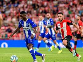 Wakaso cambia el Alavés por el Jiangsu Suning. EFE/Javier Zorrilla