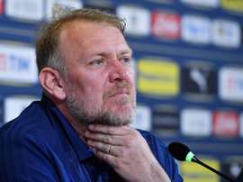 Robert Prosinecki se encomienda a Pjanic y Dzeko. EFE