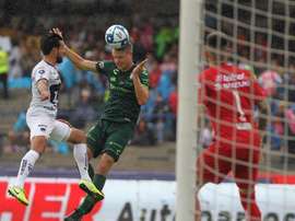 Pumas se reengancha al 'play off' a costa de Santos Laguna. EFE