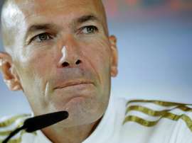 Zidane tem um problema no meio de campo. EFE/Chema Moya