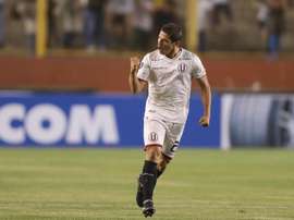 La 'U' sigue líder a pesar del empate. EFE