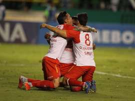 Santa Fe ascendió a puestos de 'Liguilla'. EFE