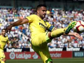 Mario Gaspar animó a sus compañeros del Villarreal. EFE