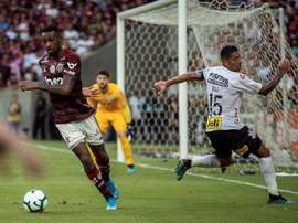 Gerson será representado pelo pai de Neymar. EFE/Antonio Lacerda