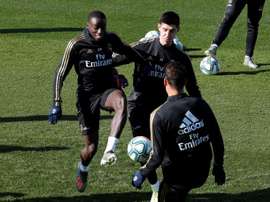 Real Madrid volta ao trabalho com Modric e sem James. EFE/Chema Moya