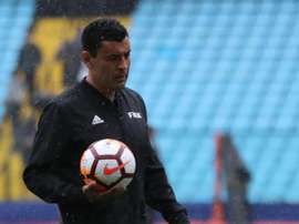 Roberto Tobar será el árbitro de la final de la Copa Libertadores. EFE/Raúl Martínez