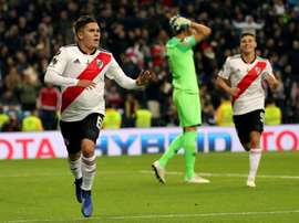 Quintero se sometió a pruebas, pero tranquilizó a la afición. EFE/JuanJo Martín