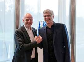 La FIFA confirmó el 'fichaje' de Wenger. EFE