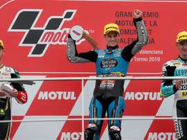 El castellonense Sergio García (Estrella Galicia 00 Honda) (c) se ha adjudicado la victoria en el Gran Premio de la Comunitat Valenciana de Moto3 que se ha disputado en el circuito Ricardo Tormo por delante del italiano Andrea Migno (KTM) (i) y el también español y debutante Xavier Artigas (Honda).(d) .EFE/ Kai Försterling
