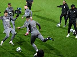 Simeone parece tener claro el once para el choque ante el Granada. EFE