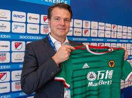 ¡Los aficionados mexicanos del Wolves quintuplican a los ingleses! EFE/Giorgio Viera