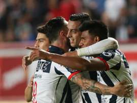 Monterrey bate time de Xavi e pega o Liverpool. EFE