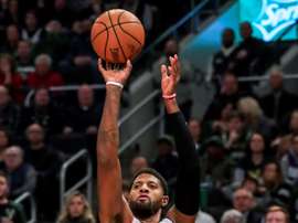 Paul George de Los Angeles Clippers la semana pasada durante un partido de la NBA. EFE/EPA/TANNEN MAURY