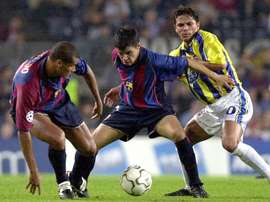 Rivaldo, Saviola o Stoichkov, con el Barça Legends en Bogotá y Cali. EFE