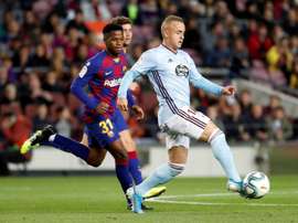 Lobotka sigue entrenando con normalidad en el Celta. EFE/Toni Albir