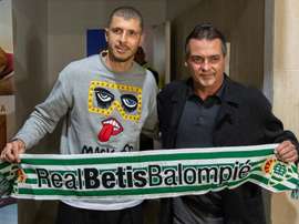 Betis officialise l'arrivée de Guido Rodríguez. EFE