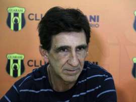 Gustavo Costas recibirá a un San José en apuros. EFE/Archivo
