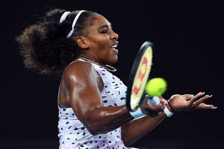 Melbourne (Australia), 22/01/2020.- Serena Williams of the USA in action during her second round match against Tamara Zidansek of Slovenia on day three of the Australian Open tennis tournament at Rod Laver Arena in Melbourne, Australia, 22 January 2020. (Tenis, Abierto, Eslovenia, Estados Unidos) EFE/EPA/LUKAS COCH AUSTRALIA AND NEW ZEALAND OUT EDITORIAL USE ONLY EDITORIAL USE ONLY EDITORIAL USE ONLY