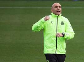 Abelardo confía en seguir la línea mostrada en los dos últimos partidos. EFE