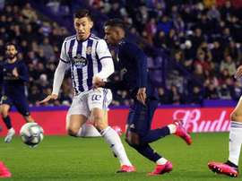 Nacho scores to send Zidane's men top . EFE