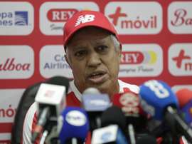 Gallego convocó a futbolistas locales para un microciclo. EFE